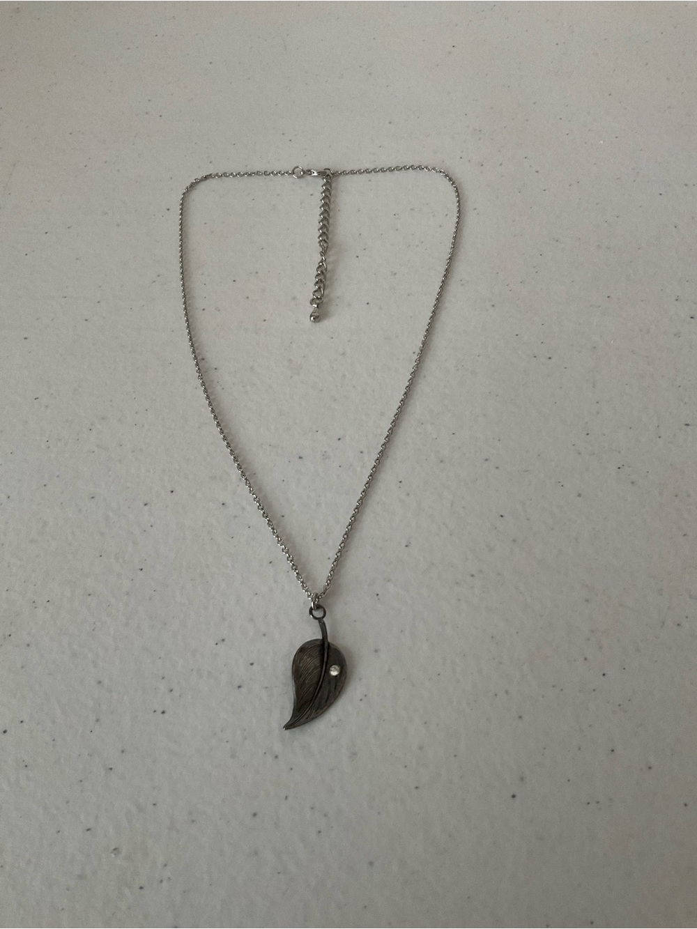 Delicate Silver Leaf Pendant Necklace - Unbranded
